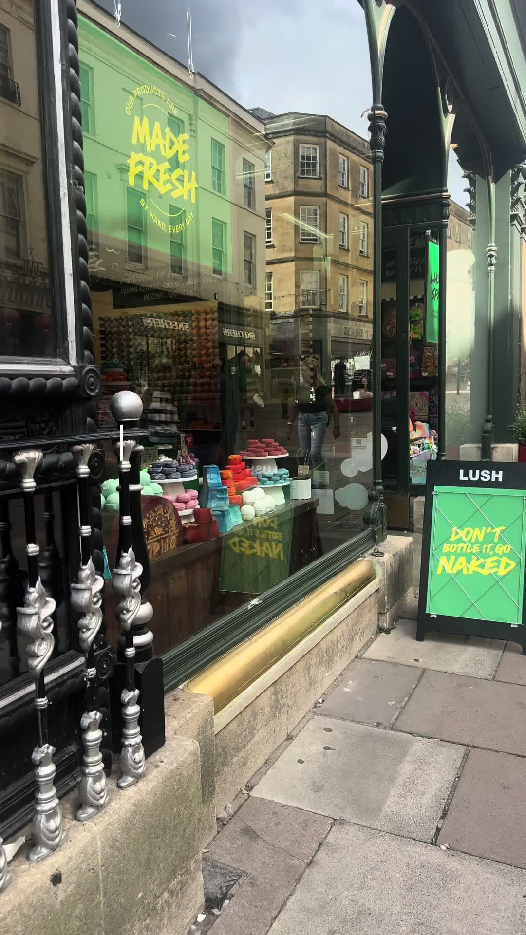 @lushjournalist