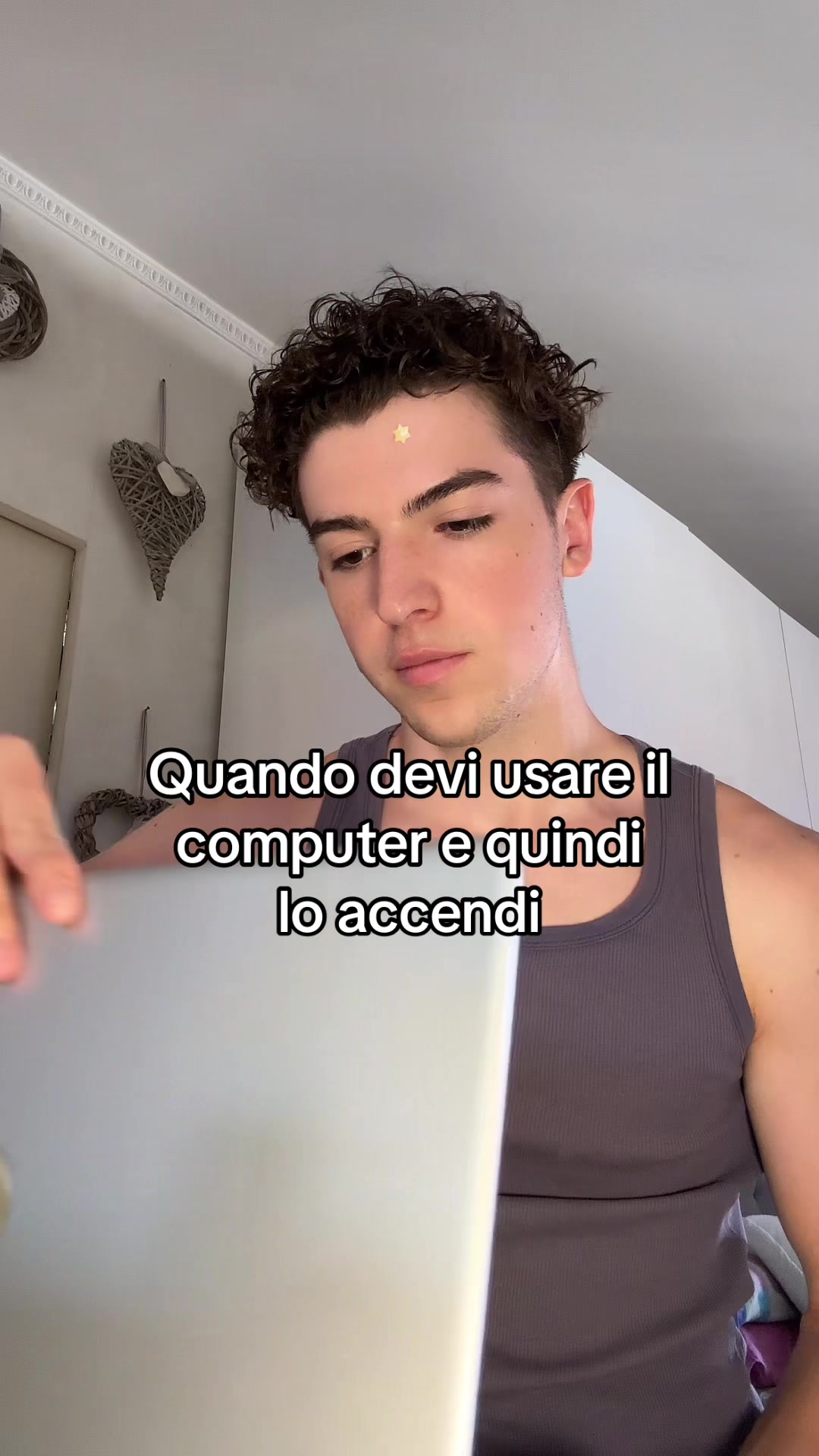 @axomirt