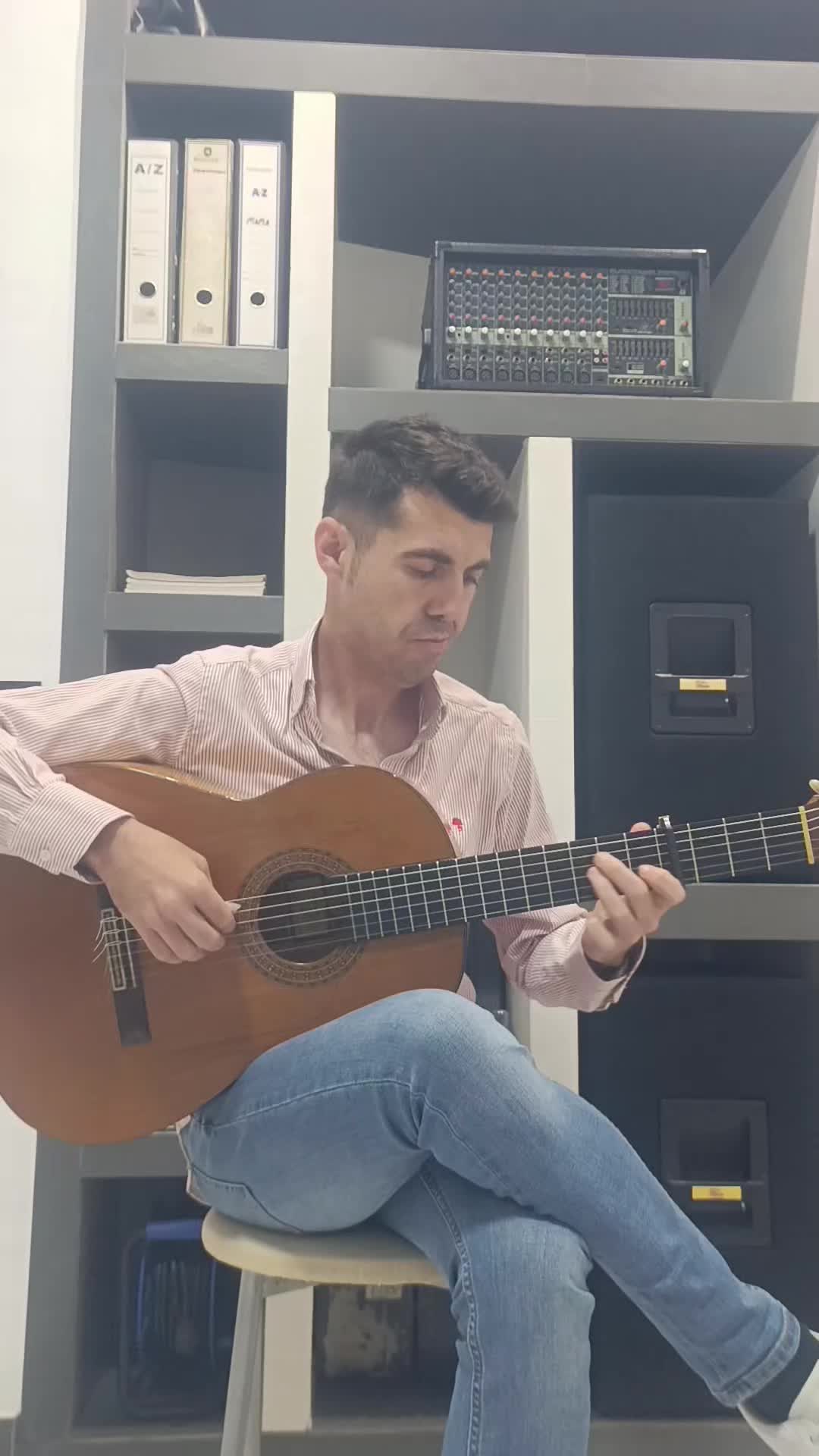 @Julián García