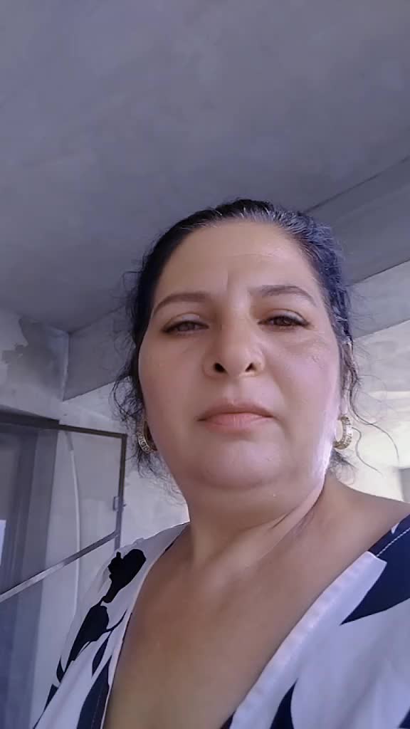 @Elena Codreanu700