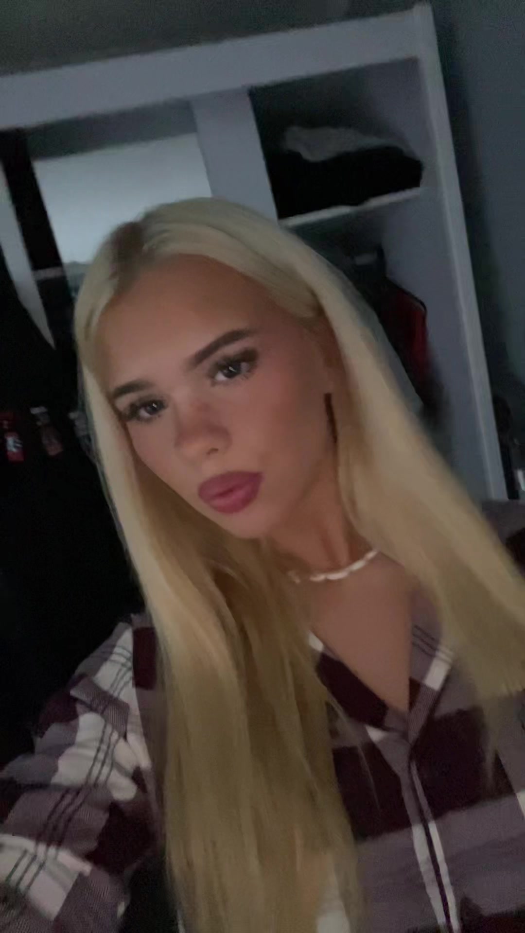 @💎𝐌𝐈𝐊𝐀 𝐁𝐑𝐎𝐎𝐊𝐒💎
