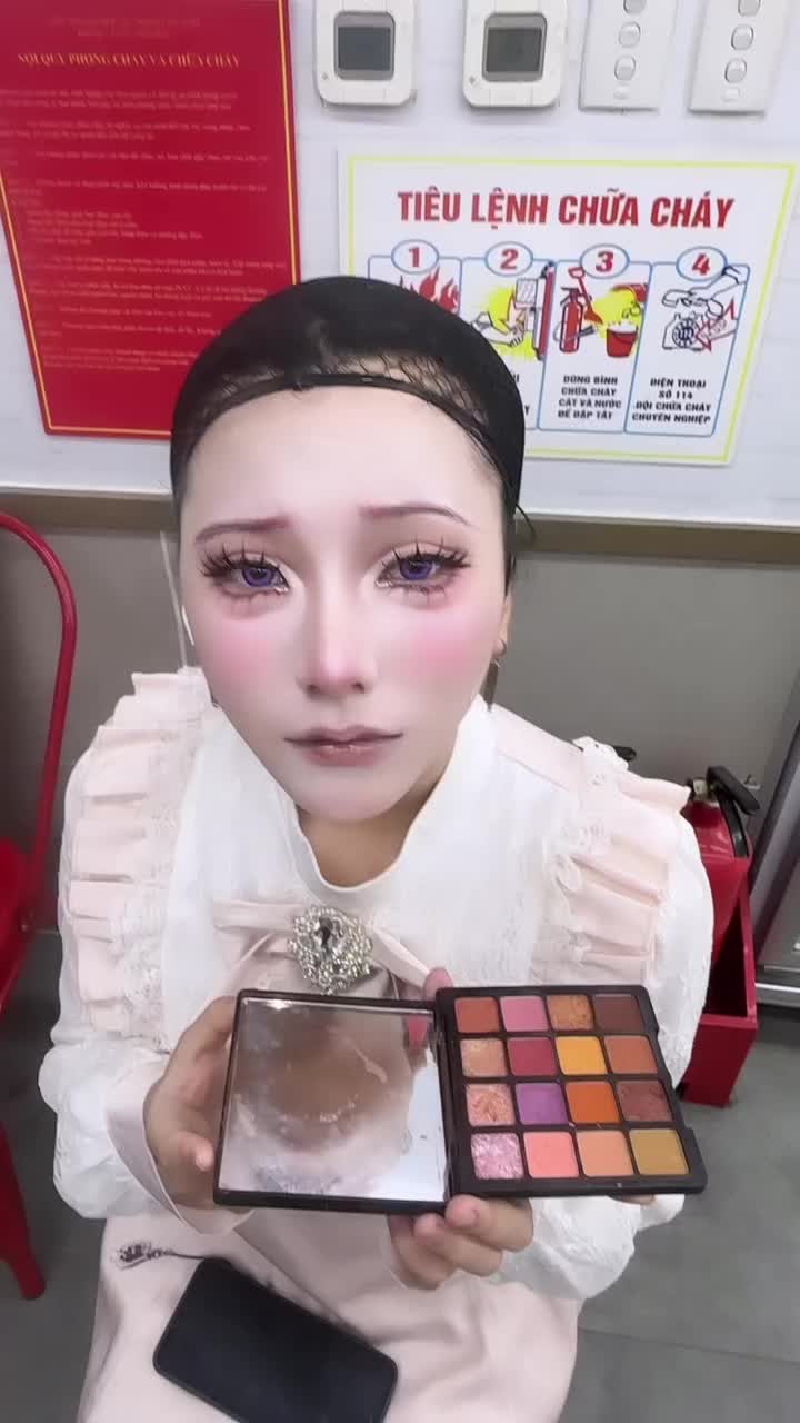 @Cho t&ocirc;i tiền pls😔