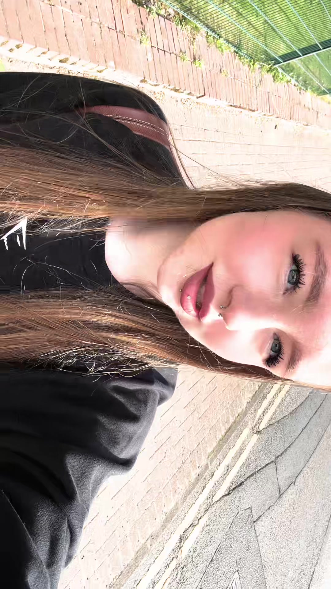 @Лерок🍒