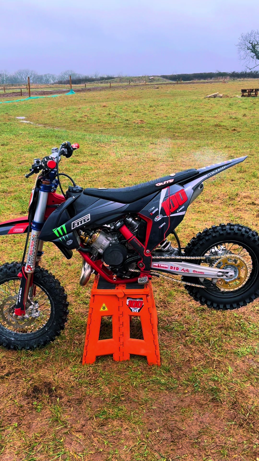 @mx_myles