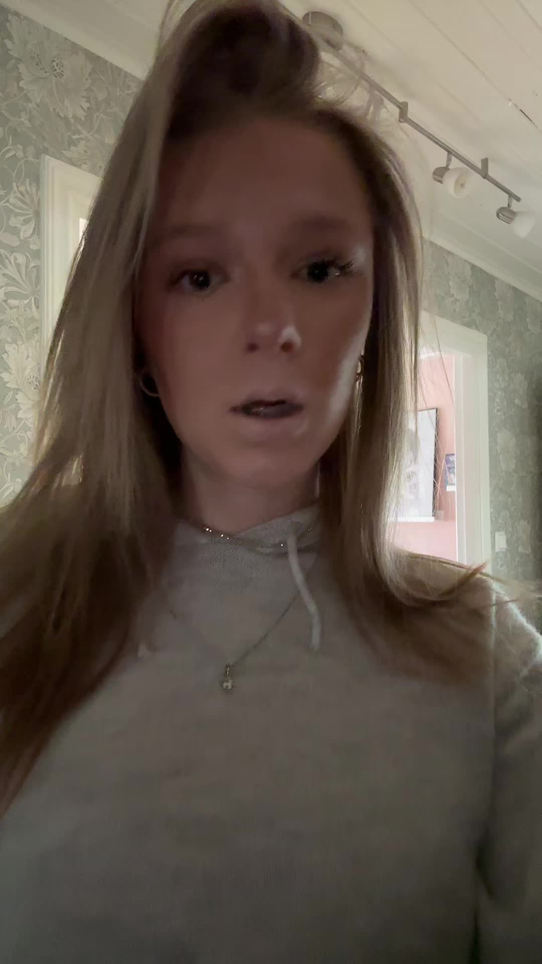 @Ebba