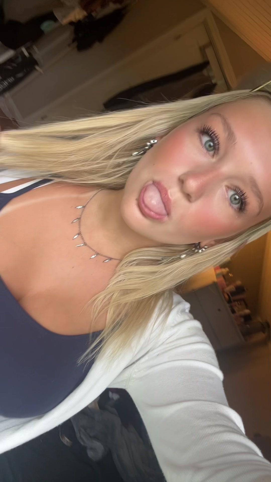 @TEAAA 😋😋