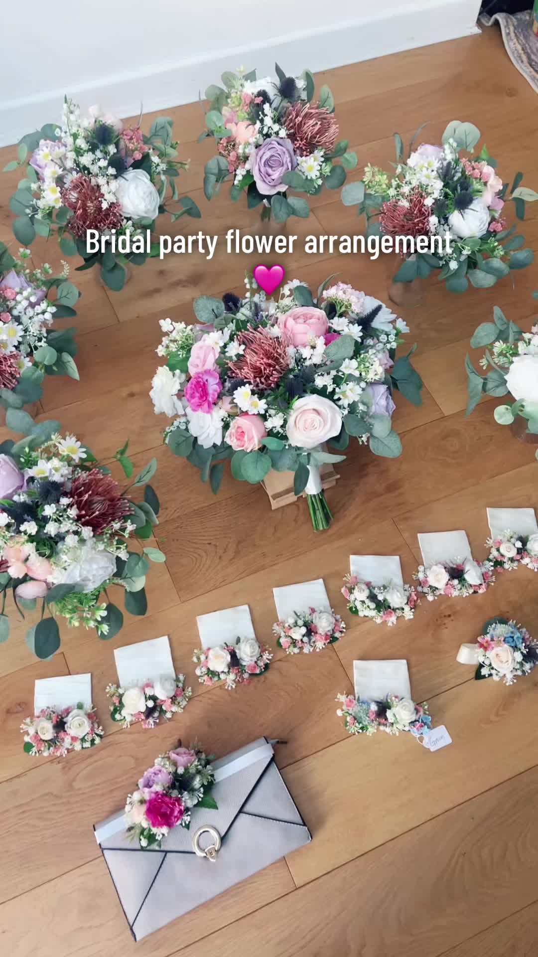 @Wedding flower & venue stylist