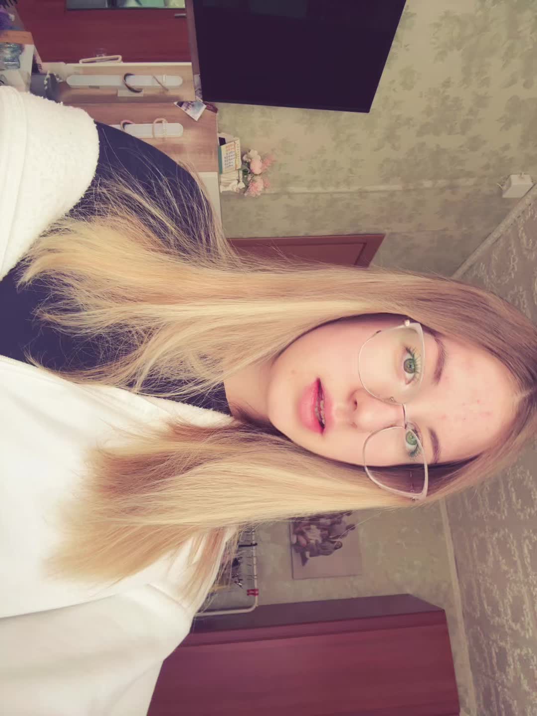 @Any_tiks🪽