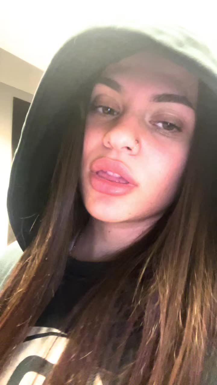 @Donika Purrini