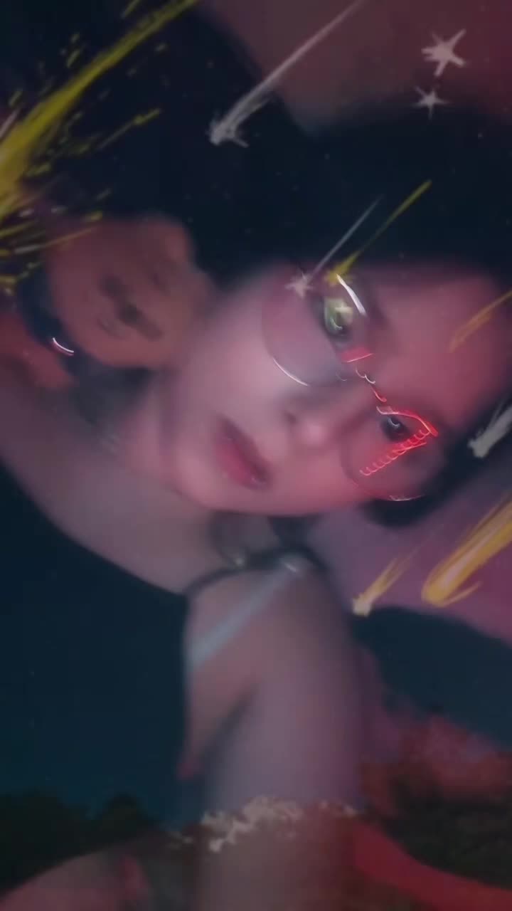@Leeknow his oily ass cheeks