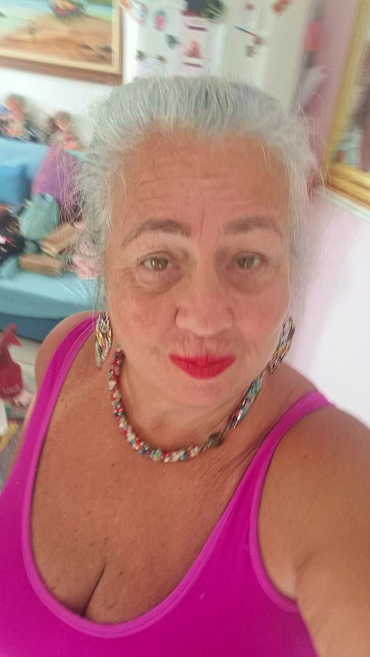 @regianebombonzinh