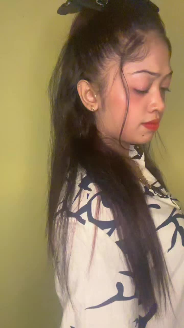 @-__Hiru-_đ_Girl-__đ±đ°đ¶đŠ
