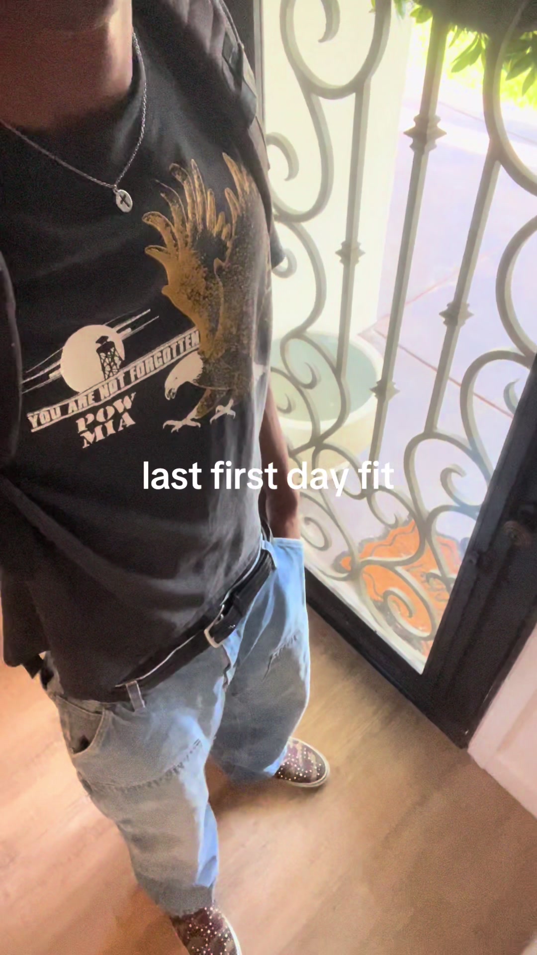 @untled4l