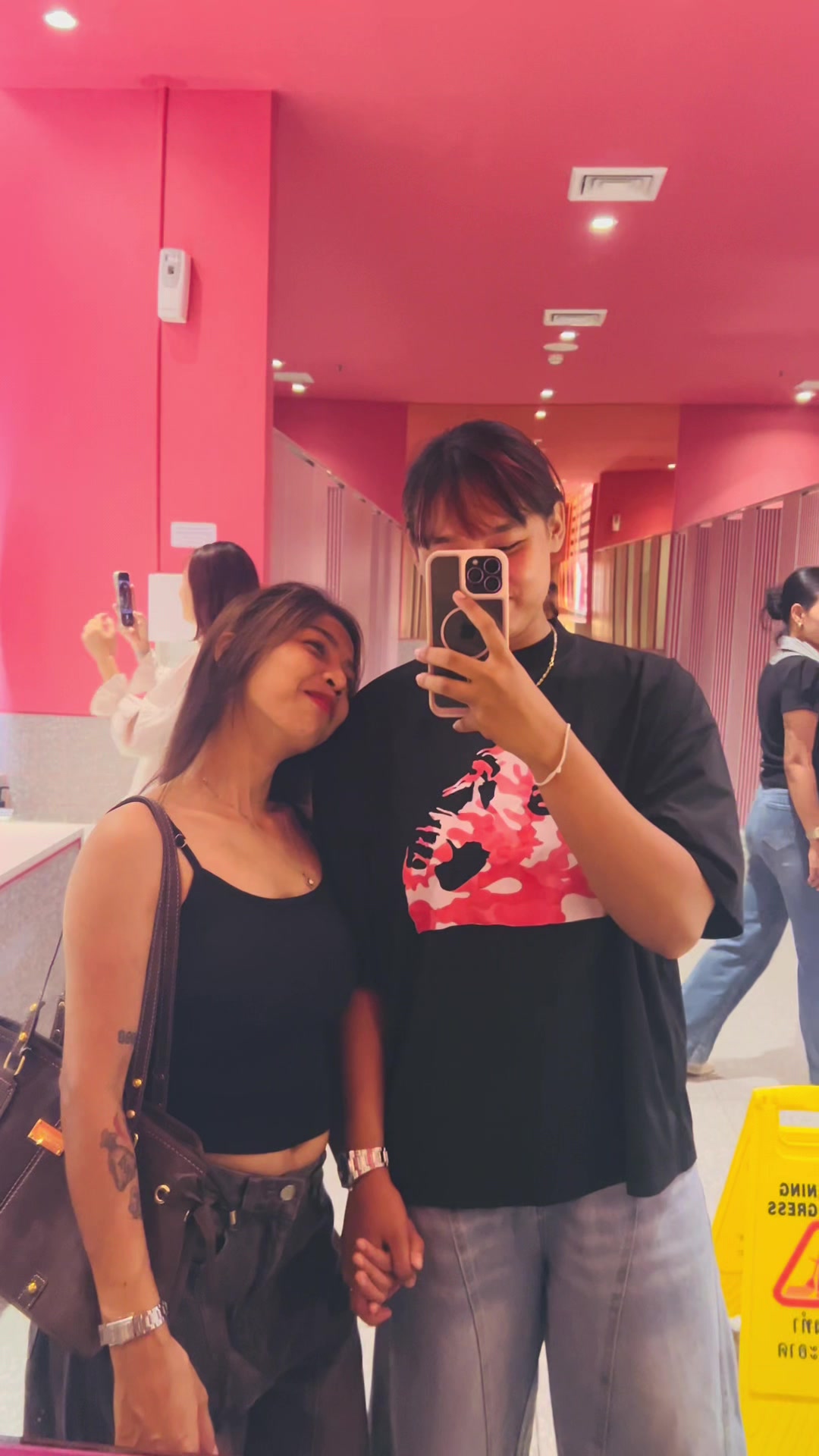 @M.Mi♏️ (Official)