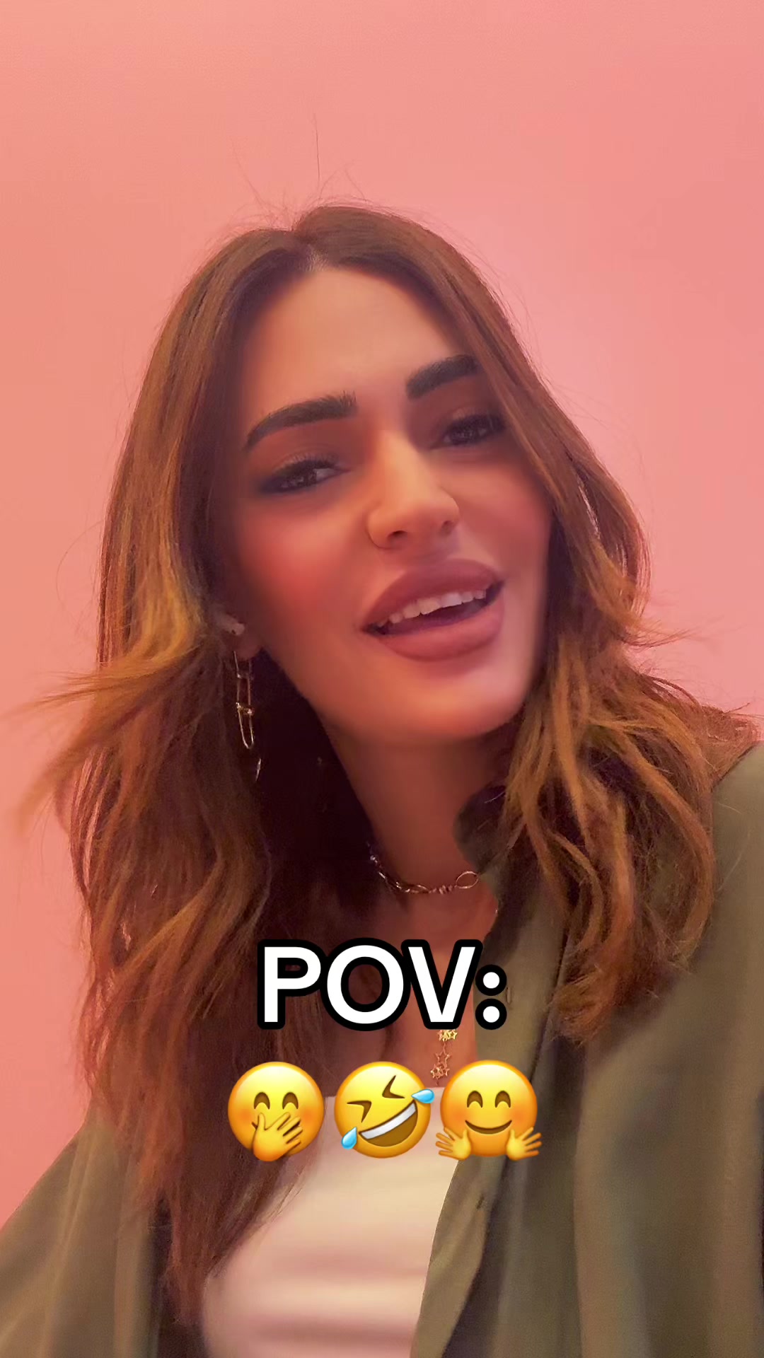 @Veee✨