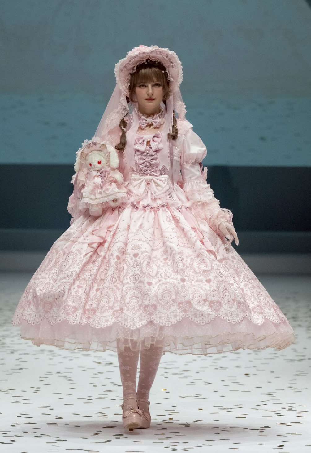 @Ella Freya
