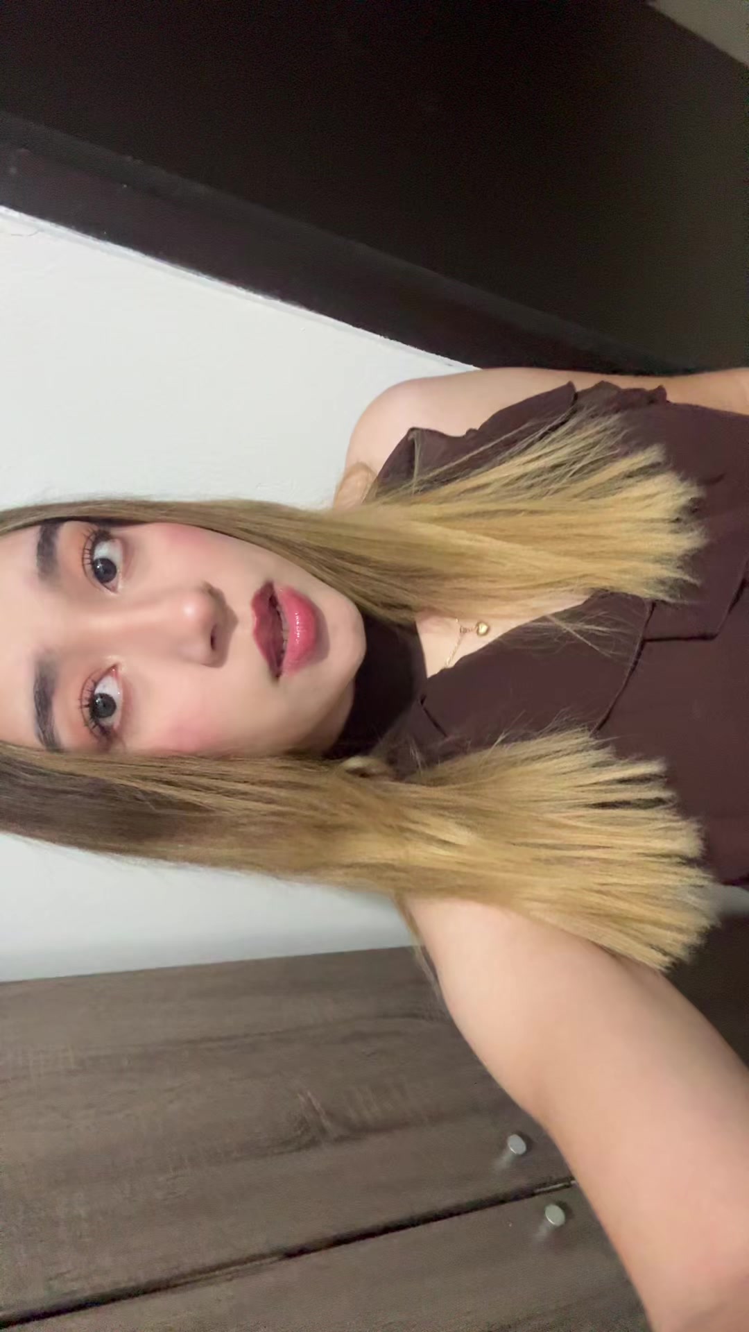 @isabella