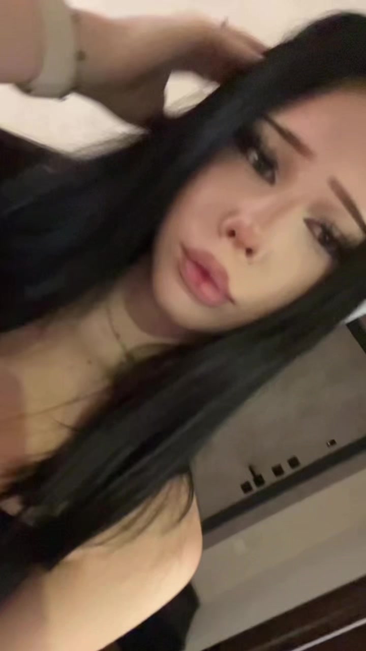 @v11nilova