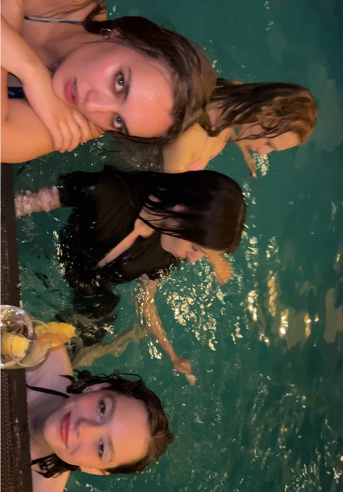 @vladlena