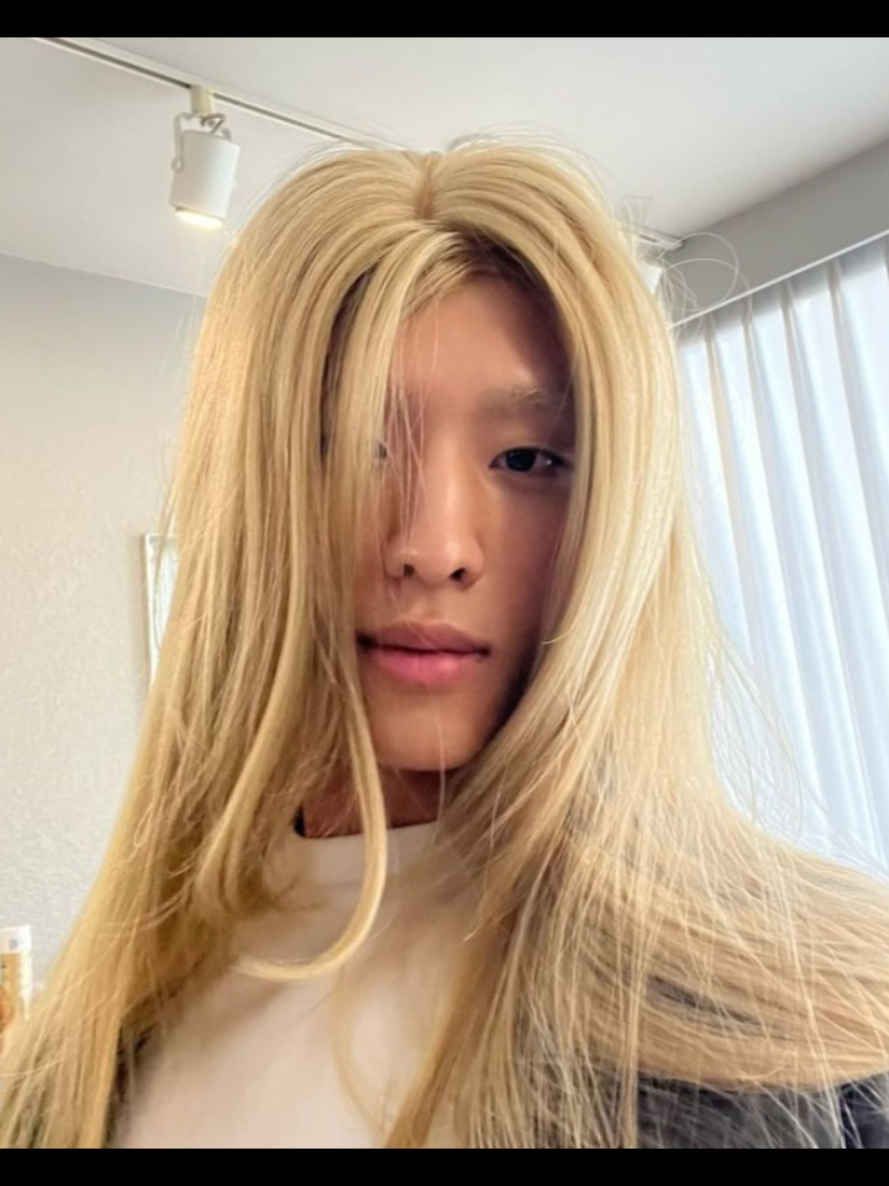 @adora🌙