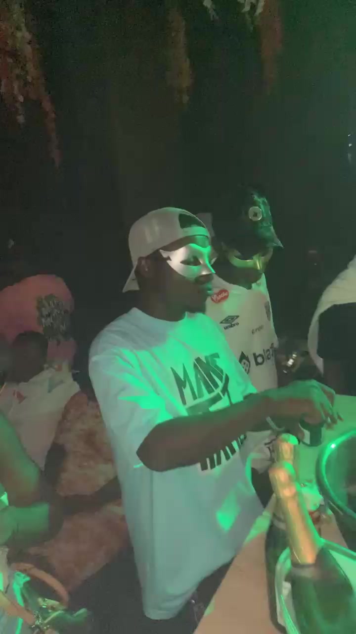 @DJ Baddest🎶🎶🎶