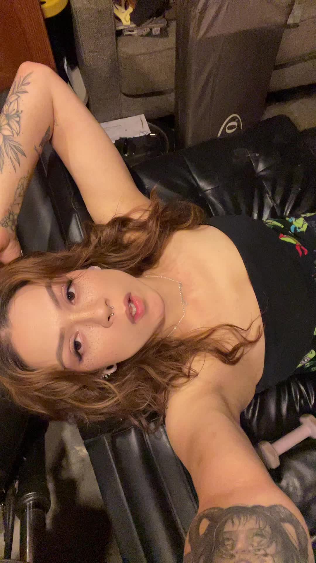 @anessarae