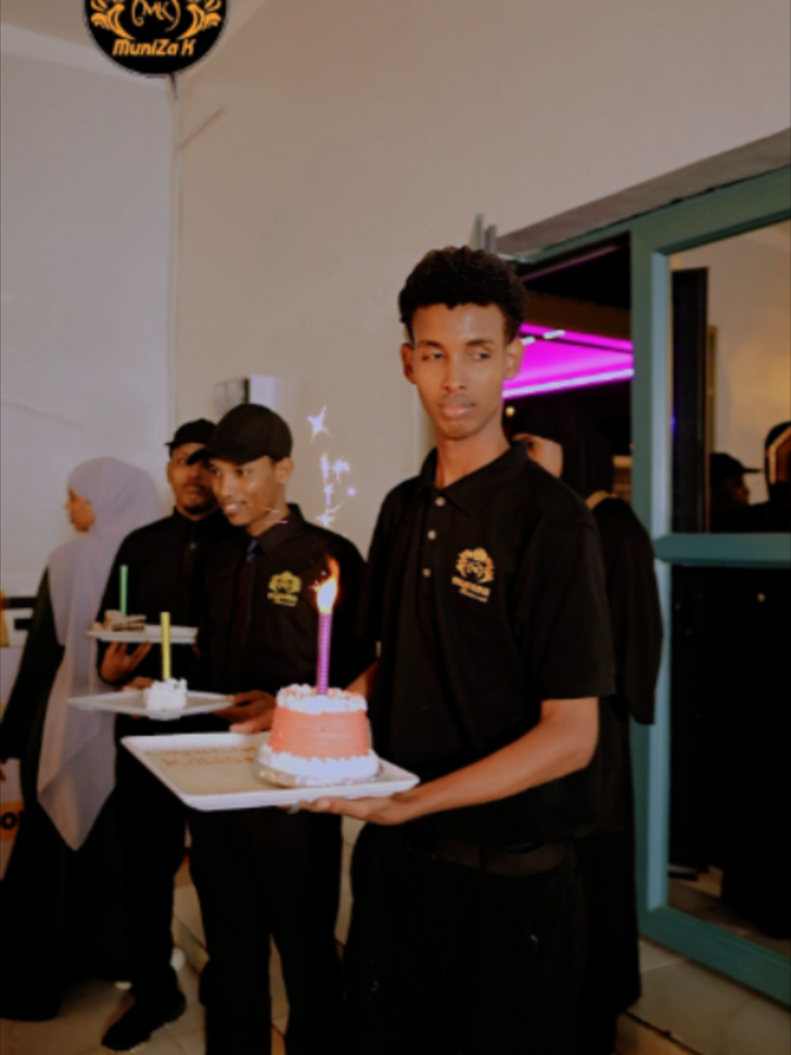 @muniza Restaurant
