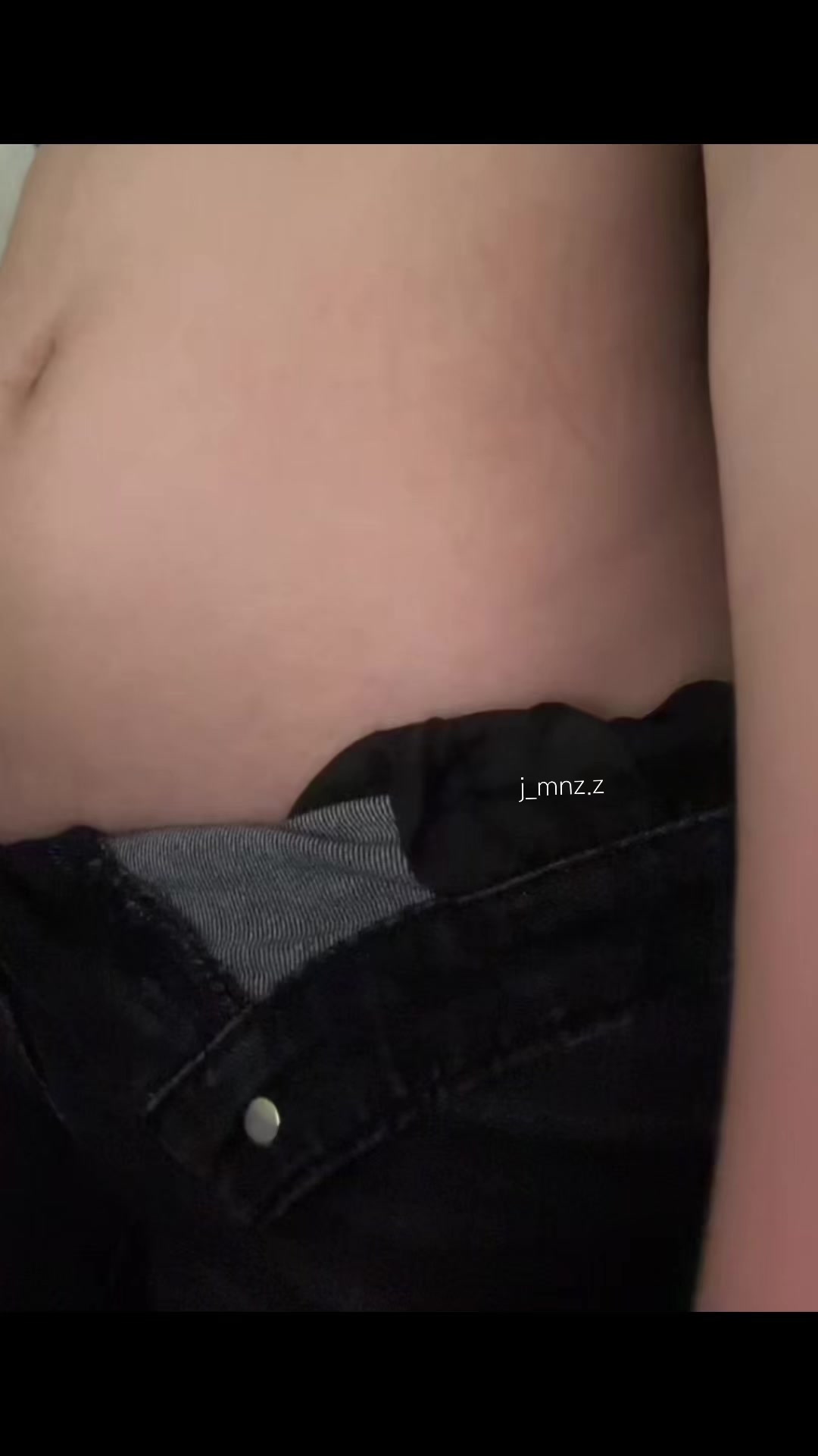 @j_mnz.z