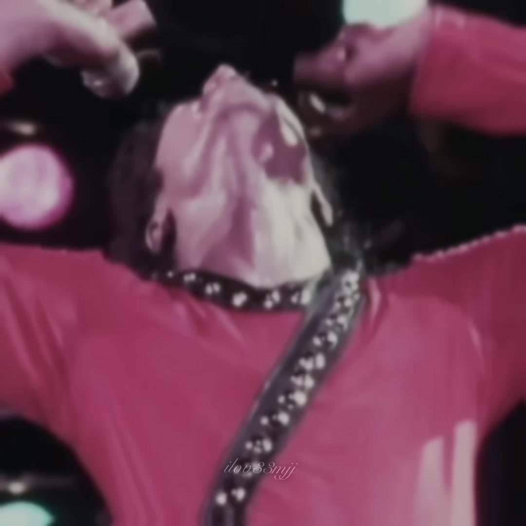 @𝓔
