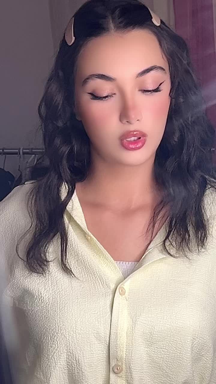 @Mehrsa