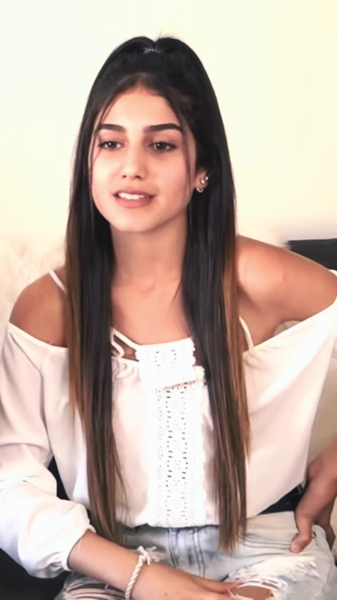 @lilieslover04