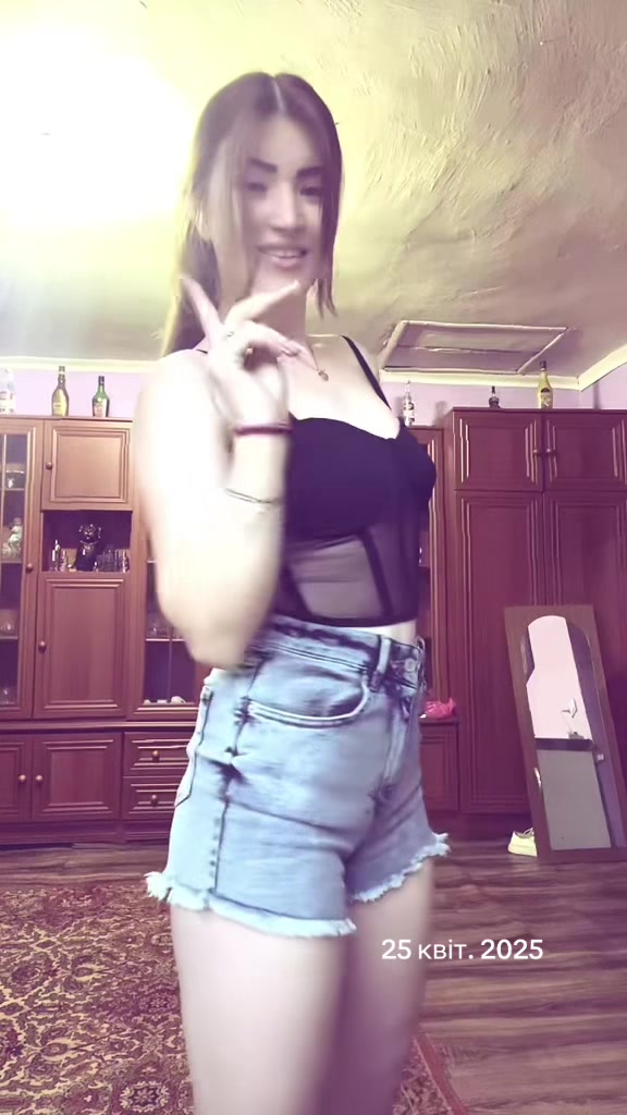 @Мирка😈🥰