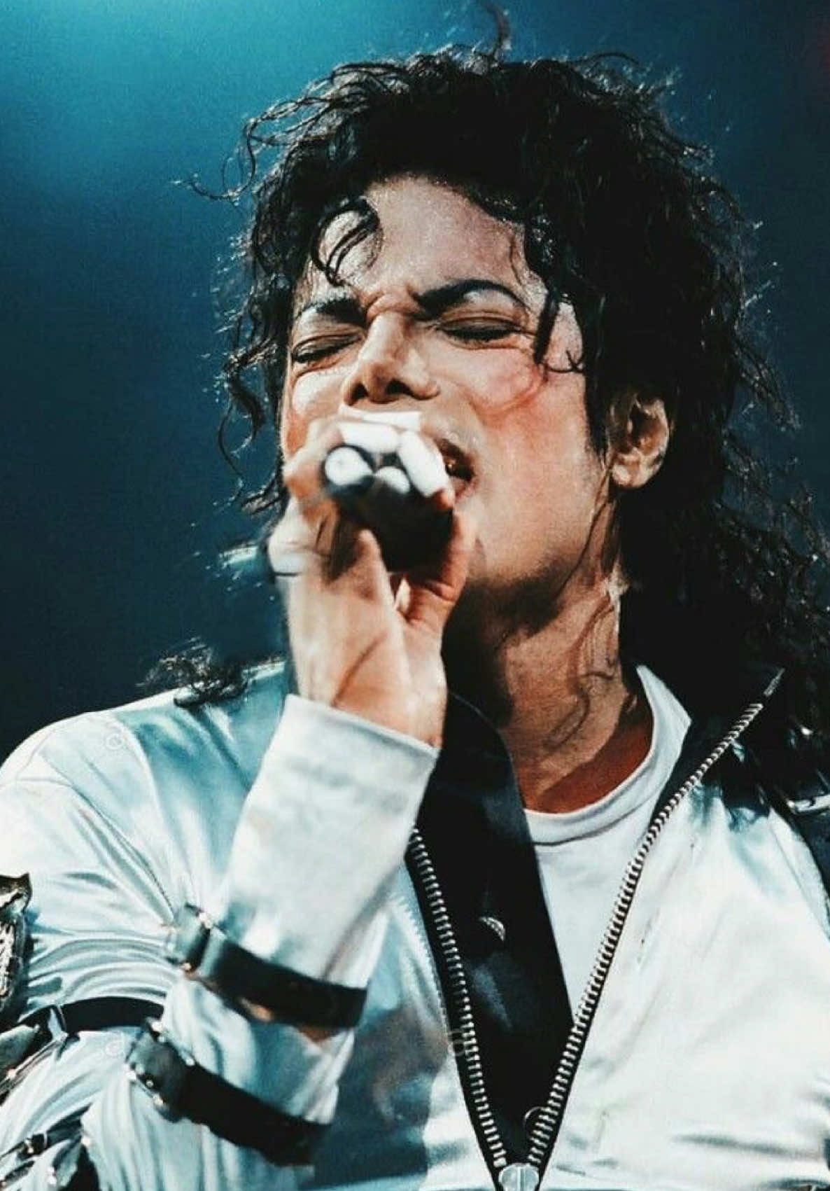 @𝐇𝐚𝐥𝐞𝐲 ❥