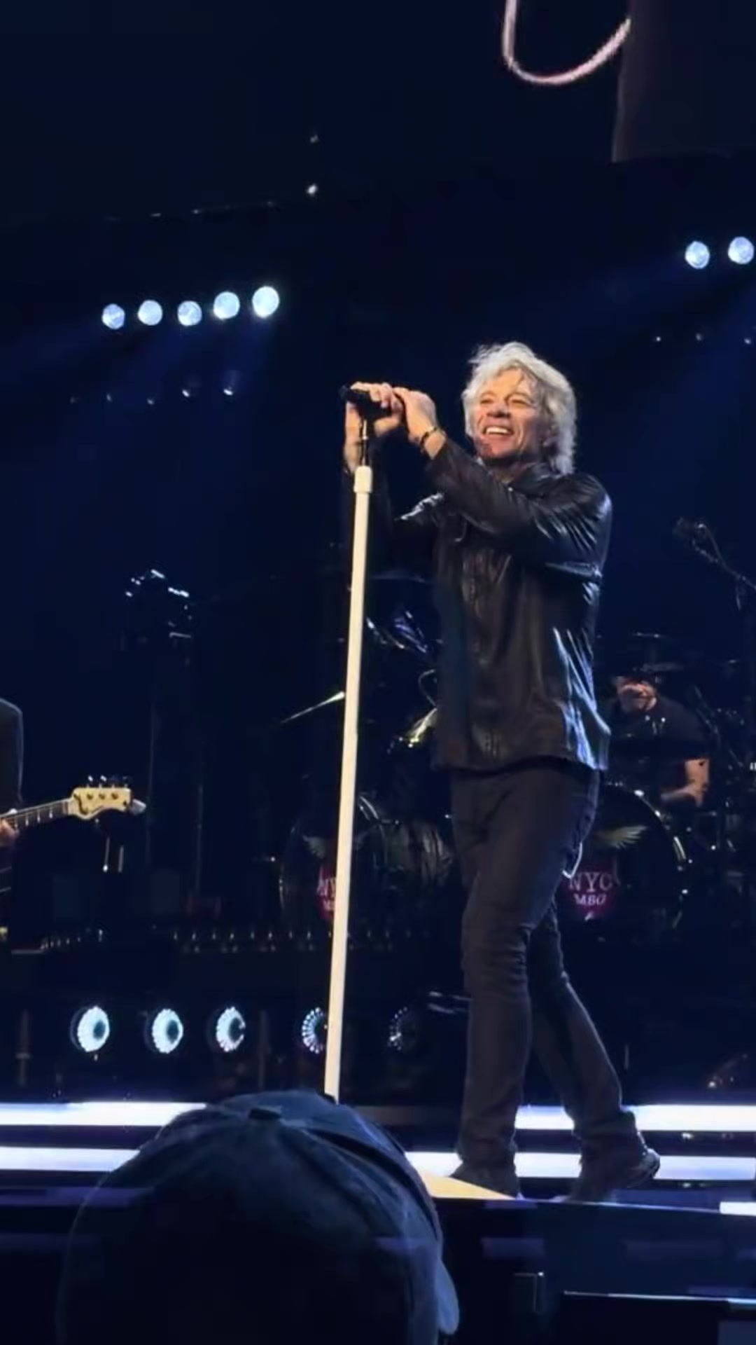 @World Jon Bon Jovi 👑