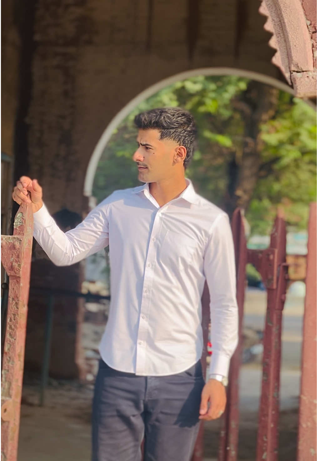 @HUSSNAIN ._.BJ🪐.