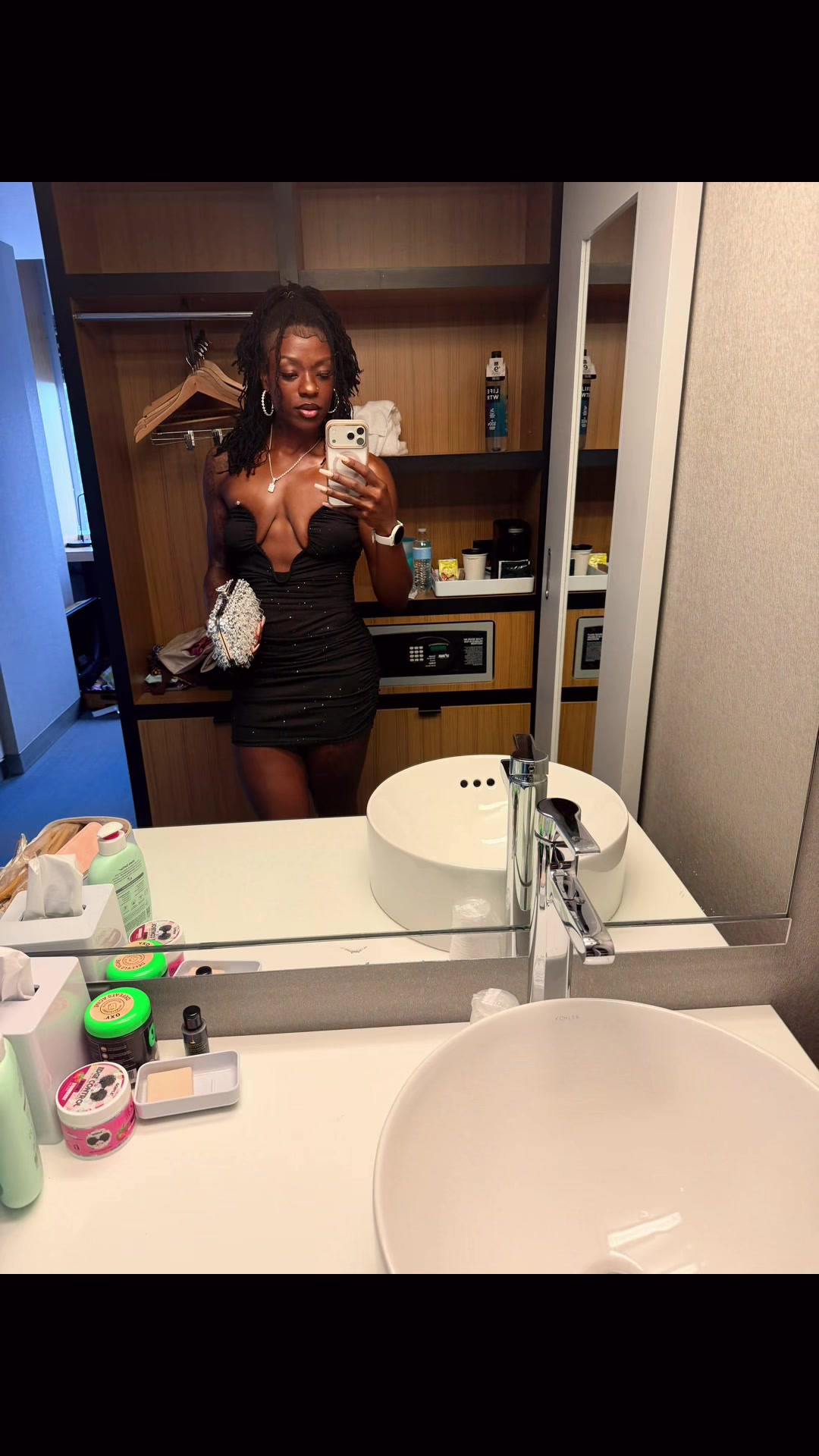 @ebonesha