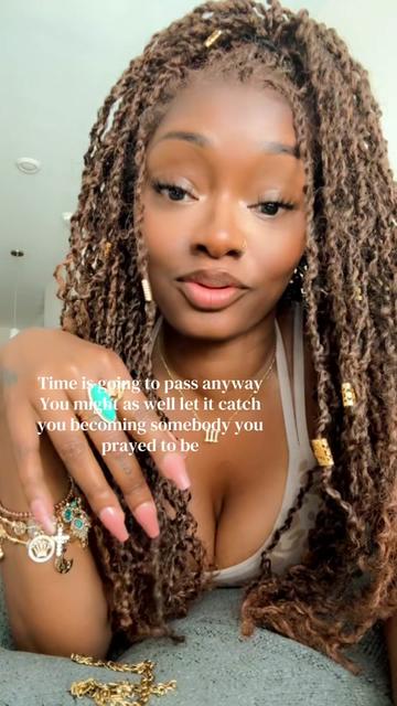 @EbonyWealthyWellness