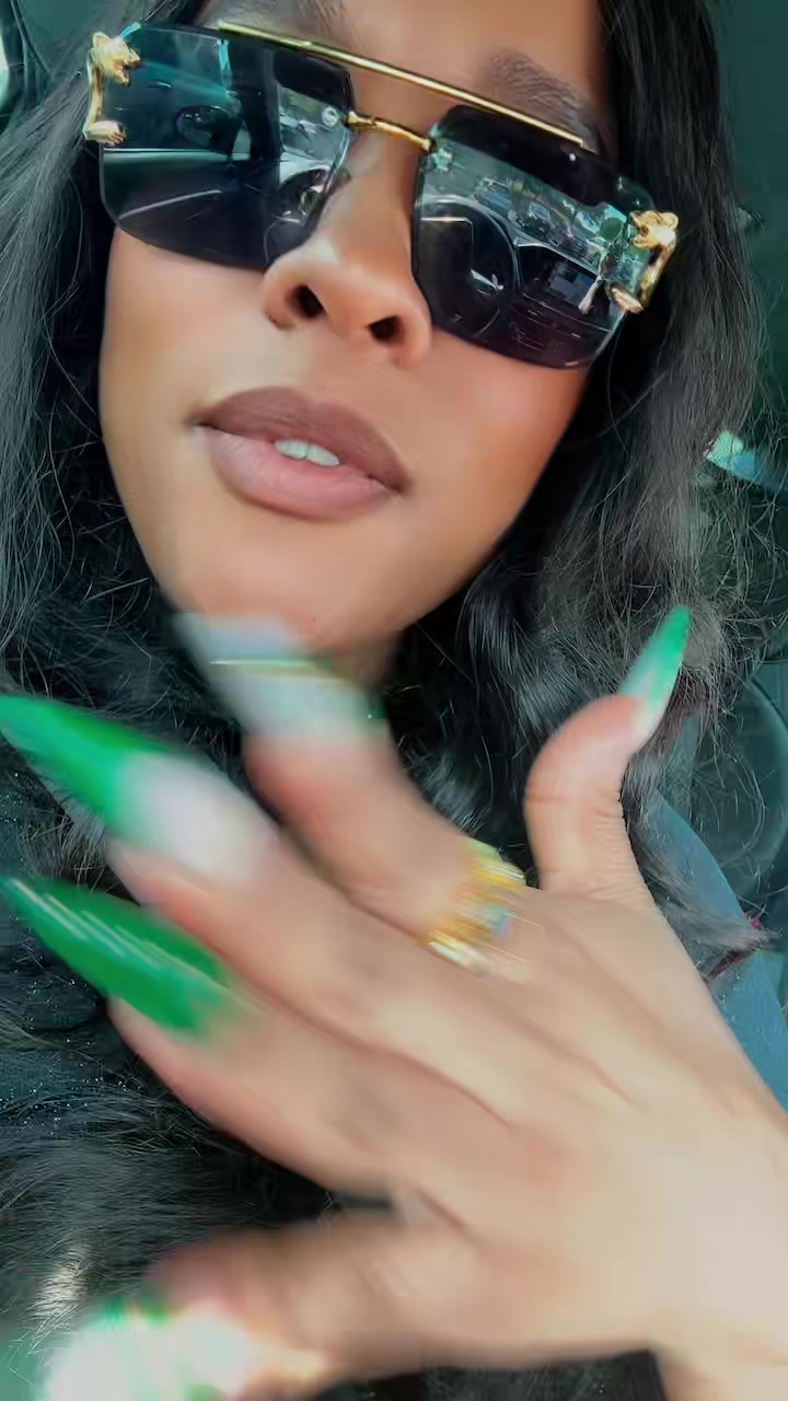 @thaaaqween