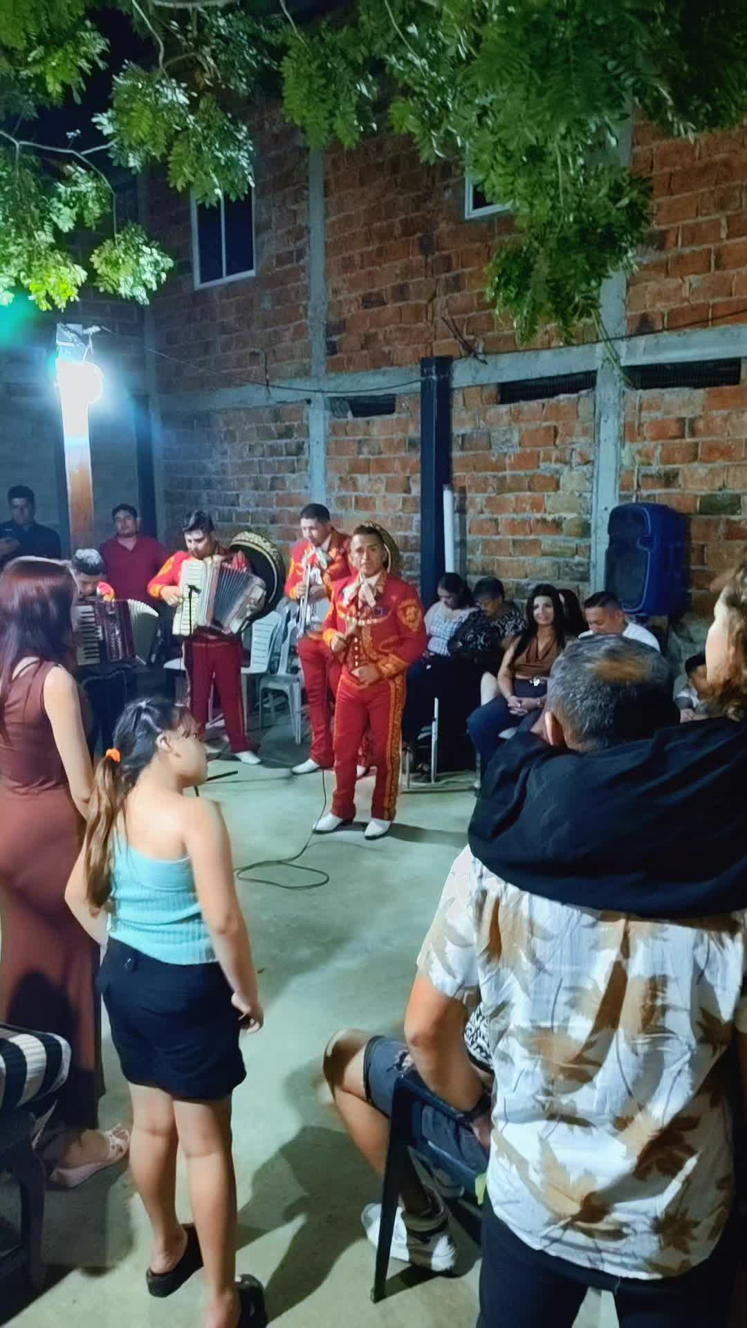 @Negrita Bombom fitness manaba