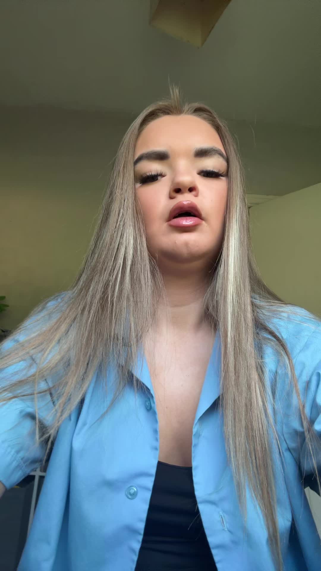 @Sienna