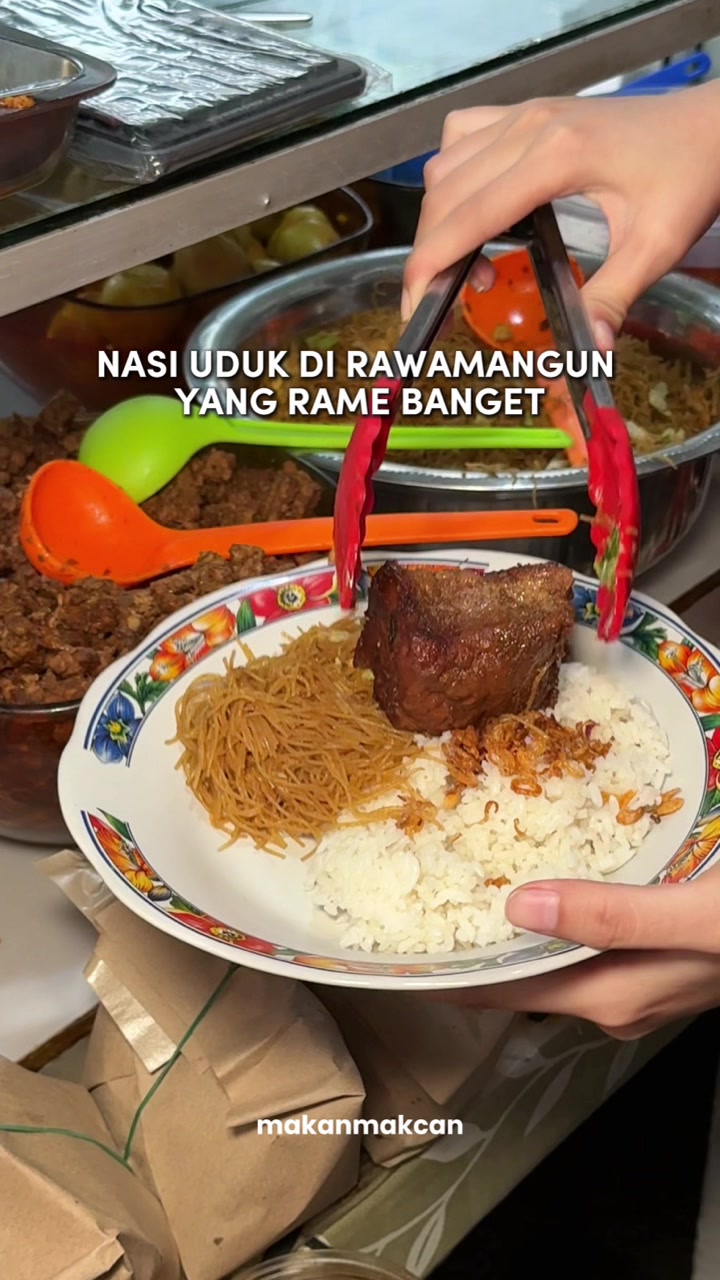 @makanmakcan 🍖🍲✈️