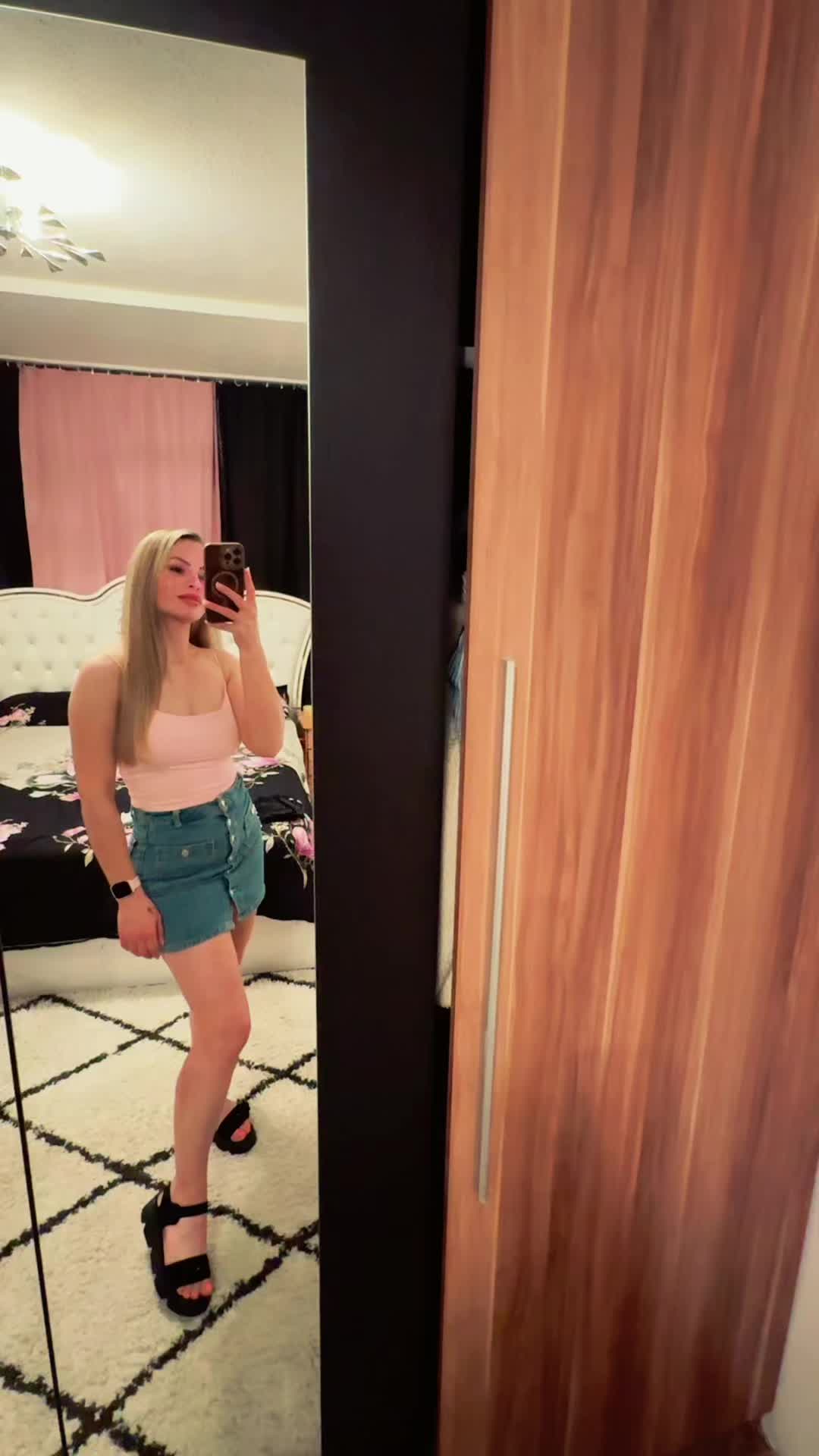 @Cristina Sebezan