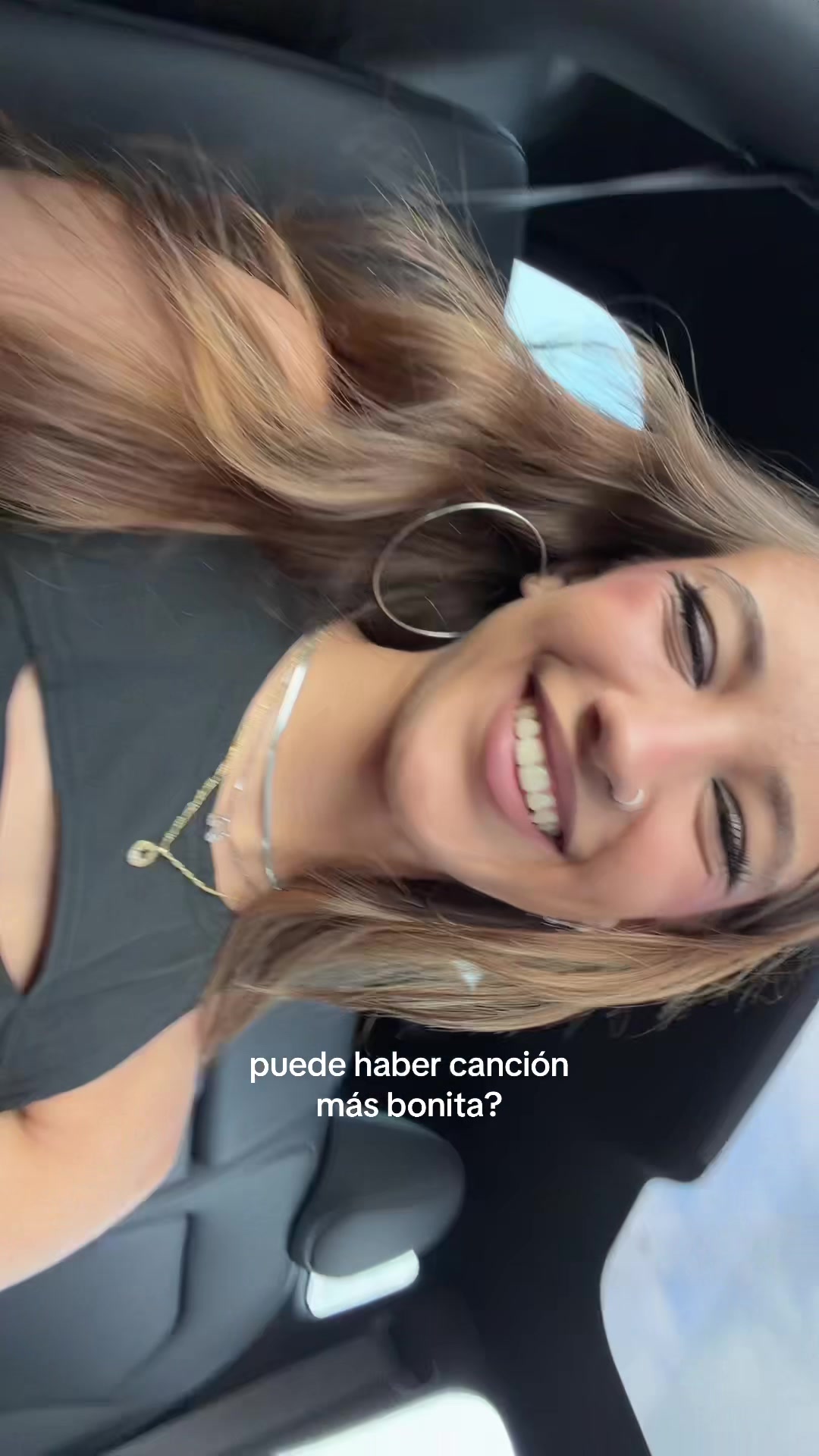 @𝒢
