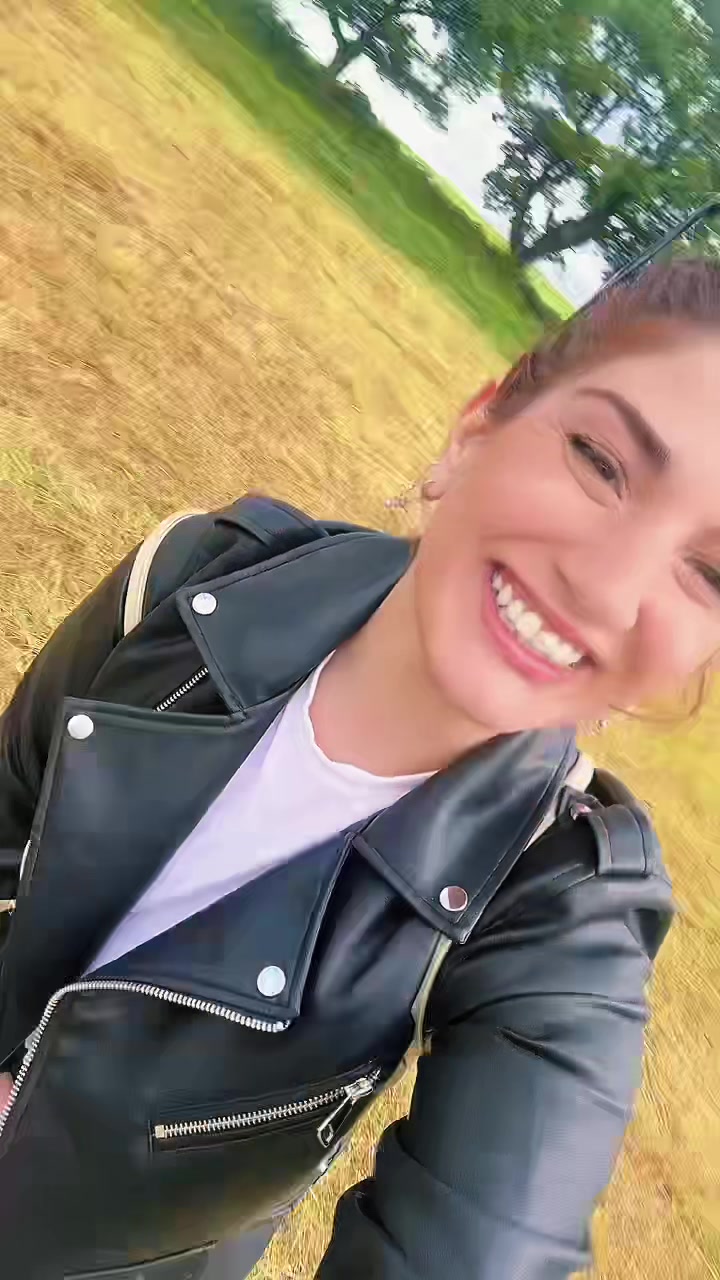 @leila.crush