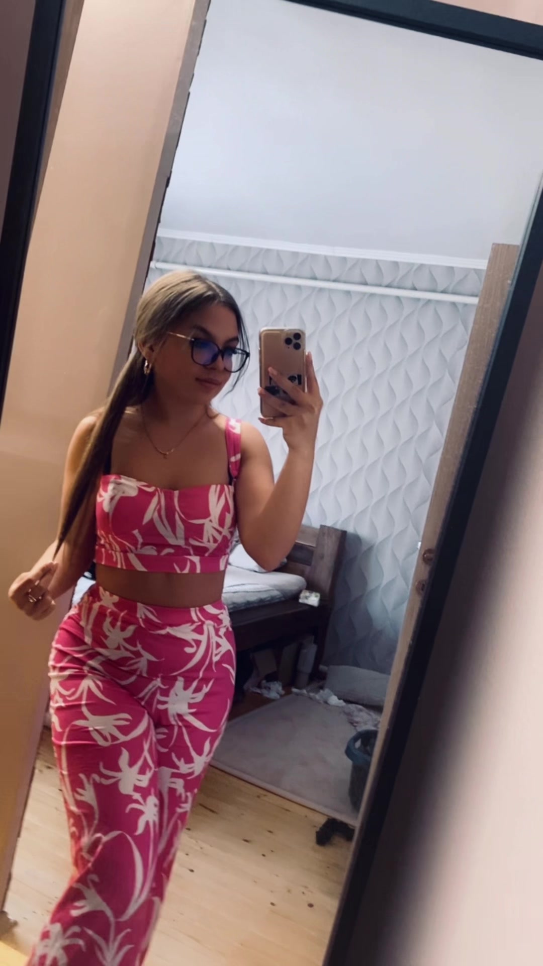 @fktee_vivii