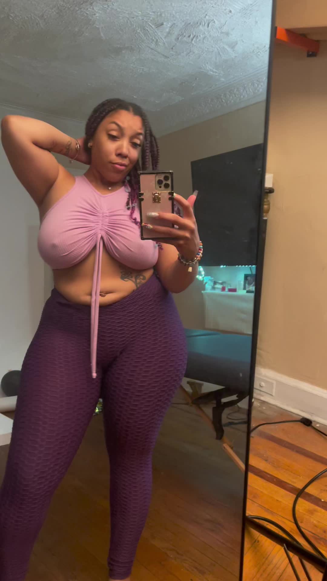 @NIQUE