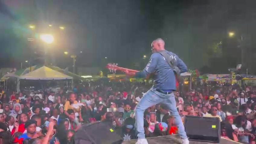 @Tafarai 🇻🇮