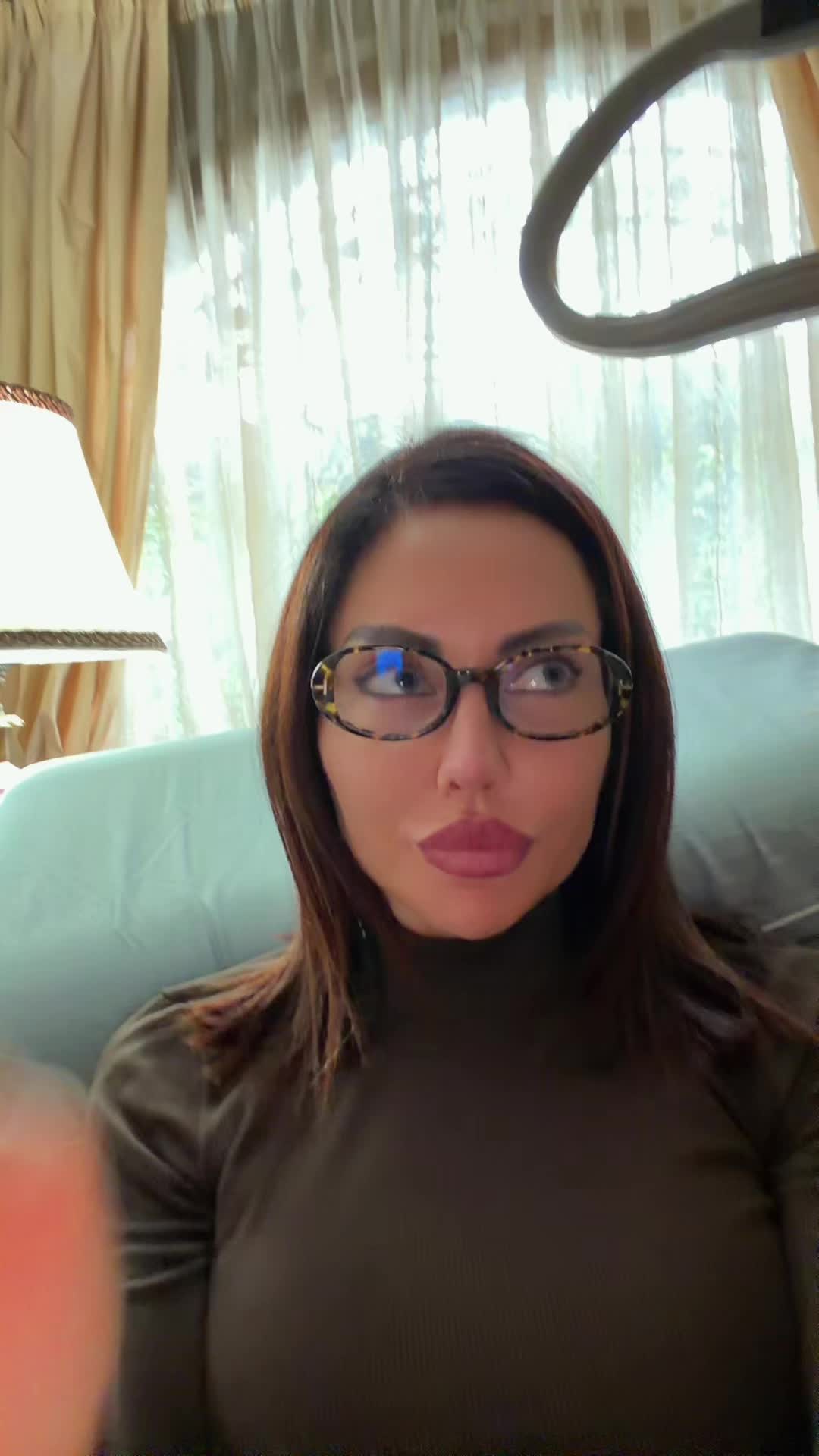 @Claudia Tucci