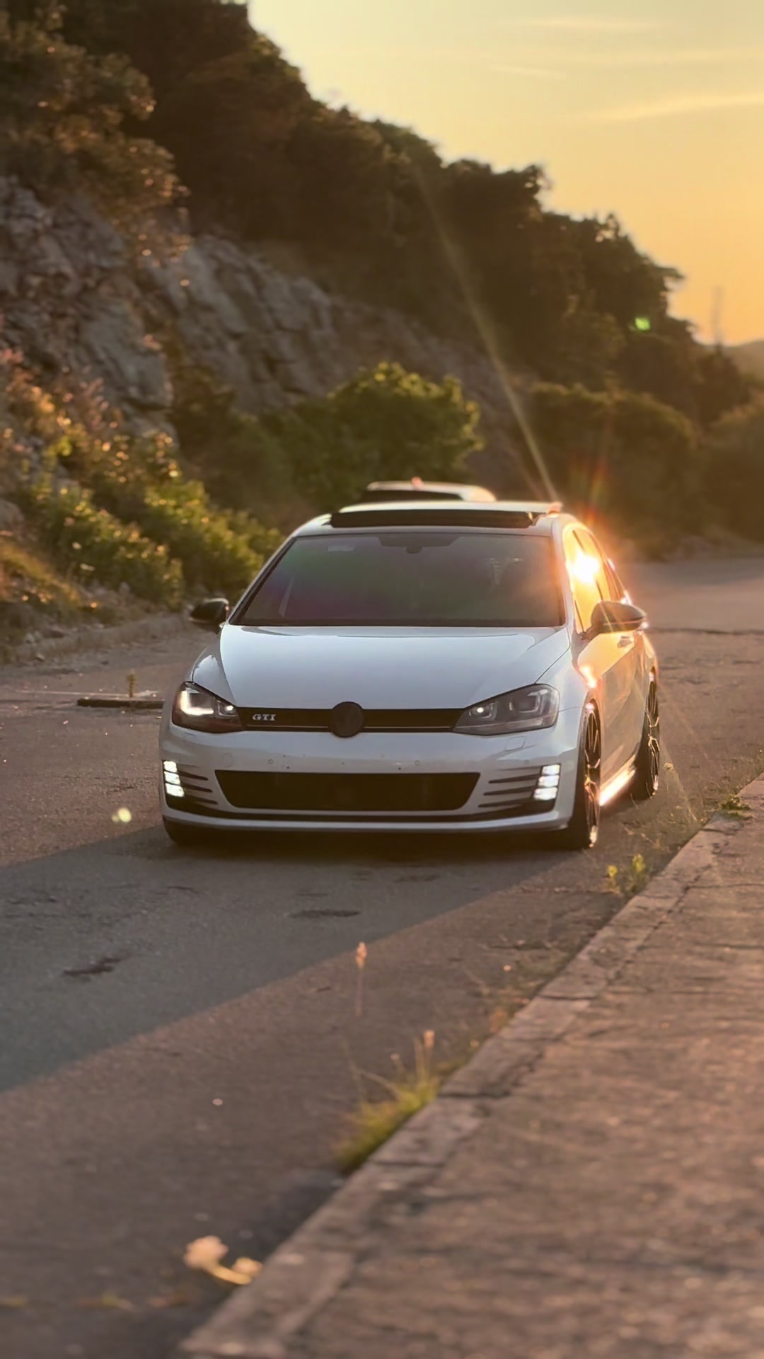 @WHITEGTI