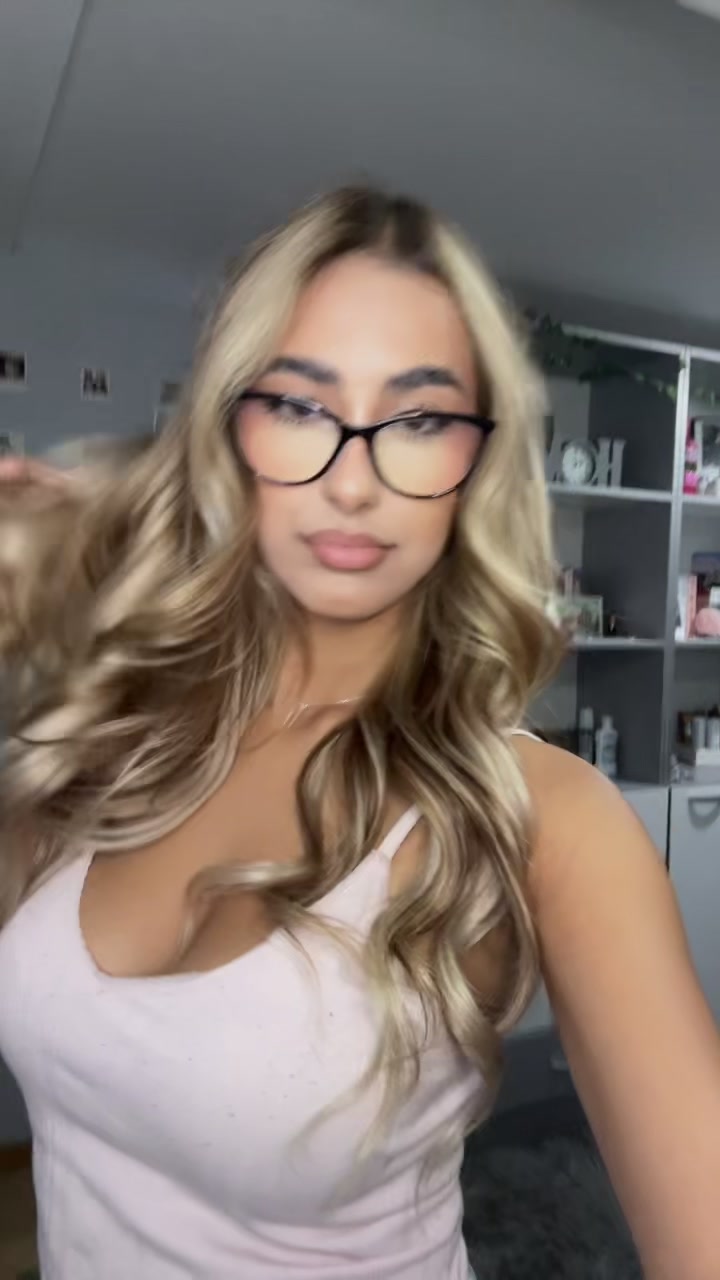 @BIΛ